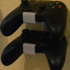 Επιτοίχια βάση για 2 χειριστήρια Xbox One