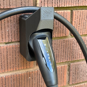 Επιτοίχια βάση φόρτισης Tesla CCS2