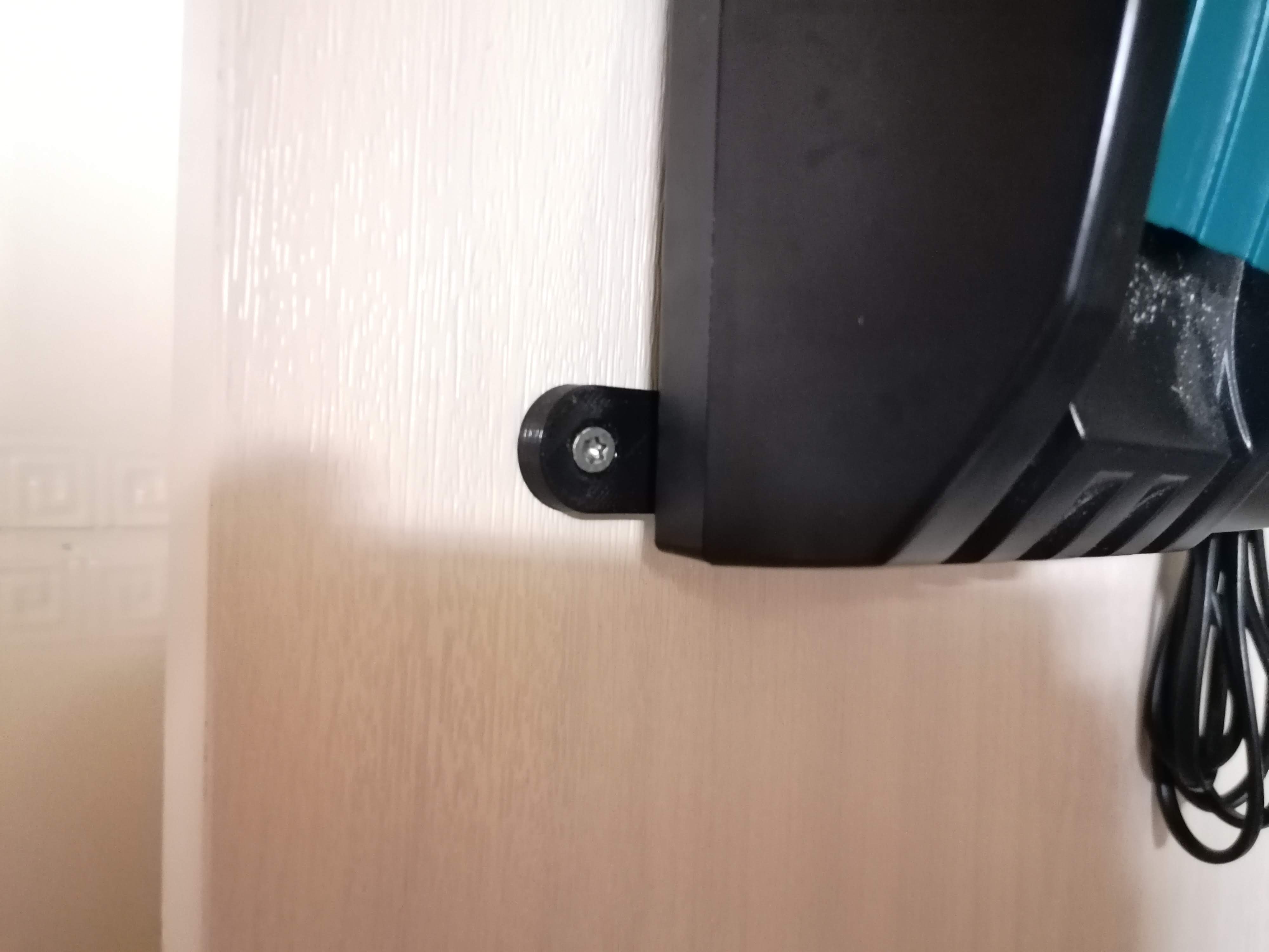 Makita 18V Φορτιστής Βάση Επιτοίχιας Στήριξης 4τμχ – Βελτιστοποιήστε το Εργαστήριό σας