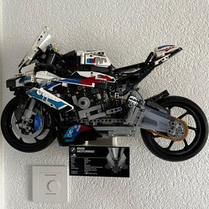 Βάση τοίχου για LEGO Technics BMW S1000RR