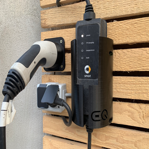 Θήκη καλωδίου φόρτισης για Smart EQ – Οργανωμένη φόρτιση