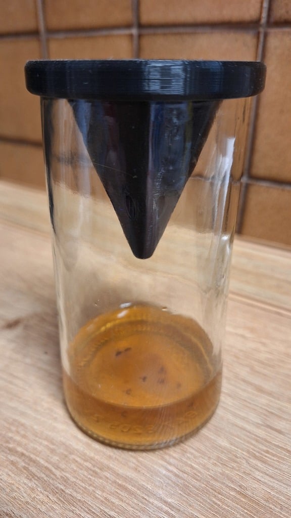 Αποτελεσματική παγίδα μυγών φρούτων για το σπίτι – Για επαναχρησιμοποίηση γυαλιού