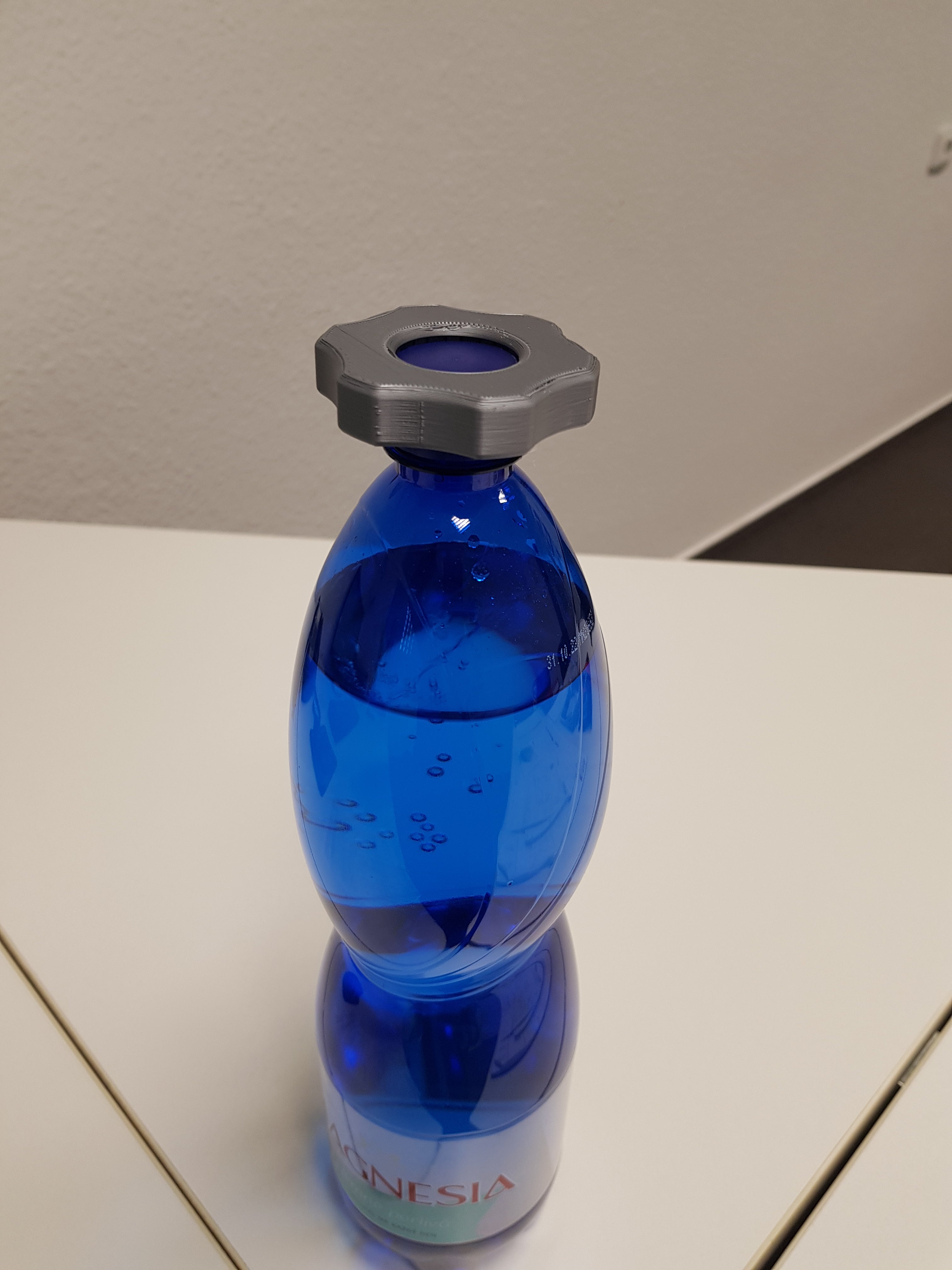 Ανοιχτήρι μπουκαλιών PET με διάμετρο πώματος 29 mm