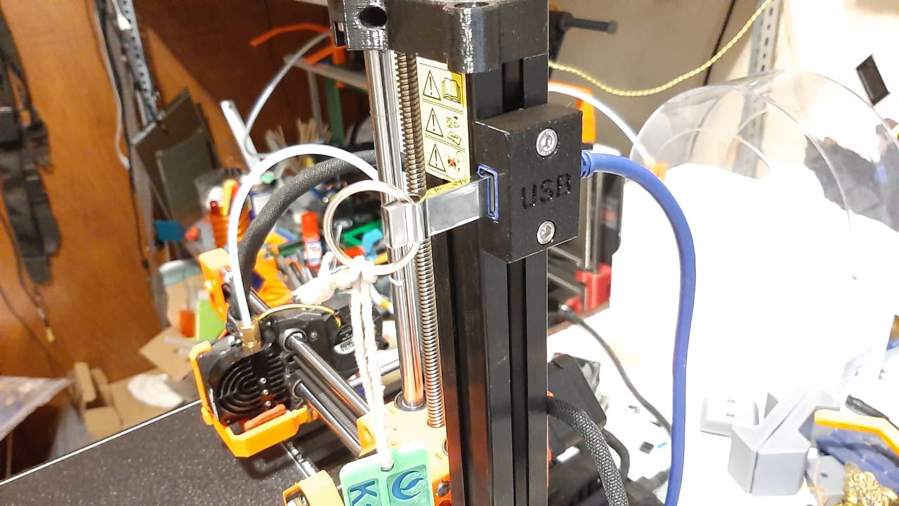 Θήκη καλωδίου USB για Original Prusa Mini 3030 Extrusion