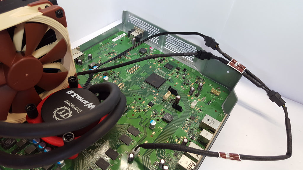 Βάση υδρόψυκτρου Xbox One (Thermaltake Water 3.0)