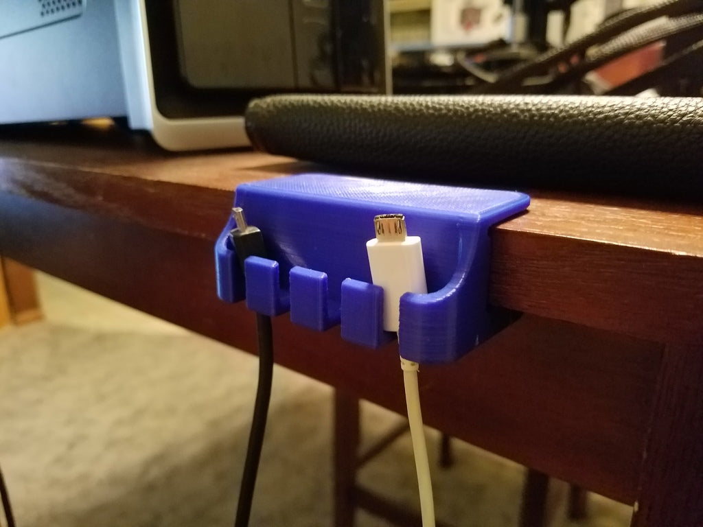 Πρακτική βάση καλωδίου Micro USB για επιτραπέζιο υπολογιστή