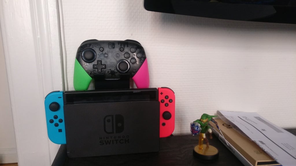 Στήριγμα χειριστηρίου Nintendo Switch Pro για Dock
