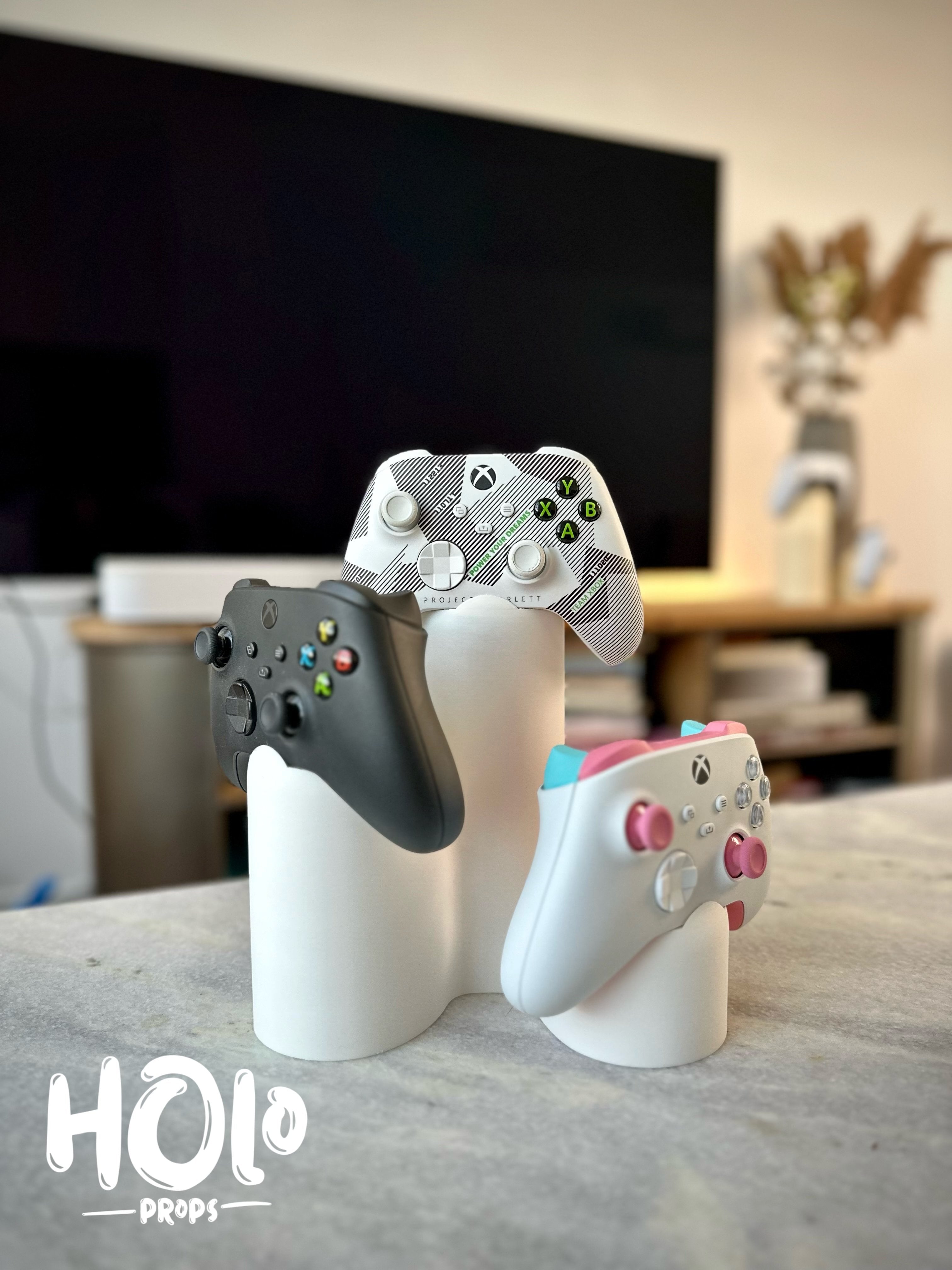 Μοντέρνα βάση για τρία χειριστήρια PlayStation Xbox