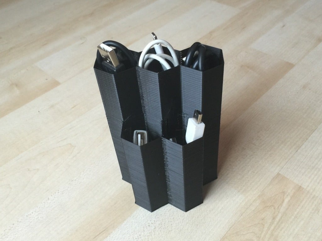 Cable Hive Lite: Συμπαγής διοργανωτής καλωδίων
