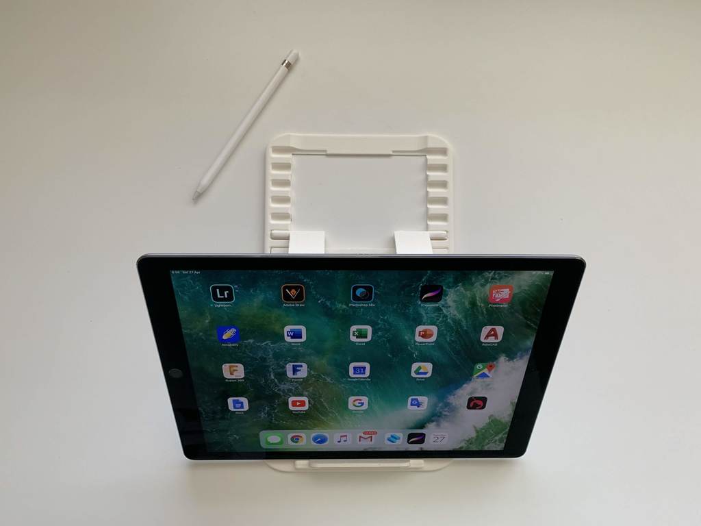 Ρυθμιζόμενη βάση iPad (εκτεταμένο remix)