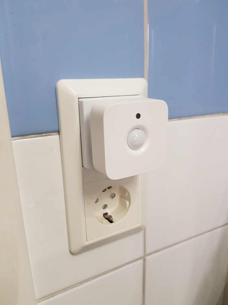 Philips Hue Λυχνία Καλύμματος (Dimmer & Πολλές Θήκες Αισθητήρα)