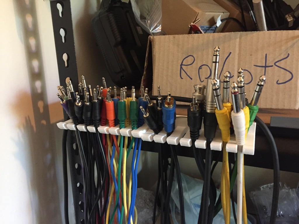 Eurorack καλωδιοθήκη