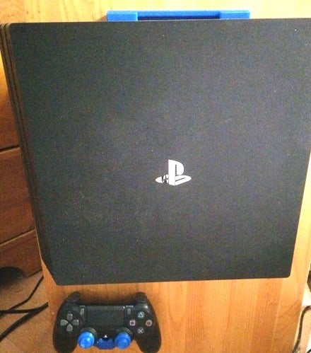 Playstation PS4 Pro Τοίχου