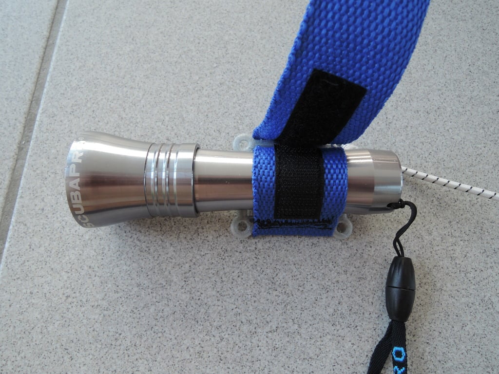 Scubapro nova 200 dyk lampe håndmontering