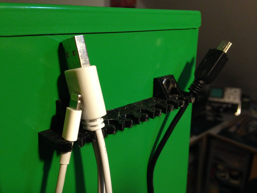 Μαγνητικός Κρεμαστής Καλωδίων USB