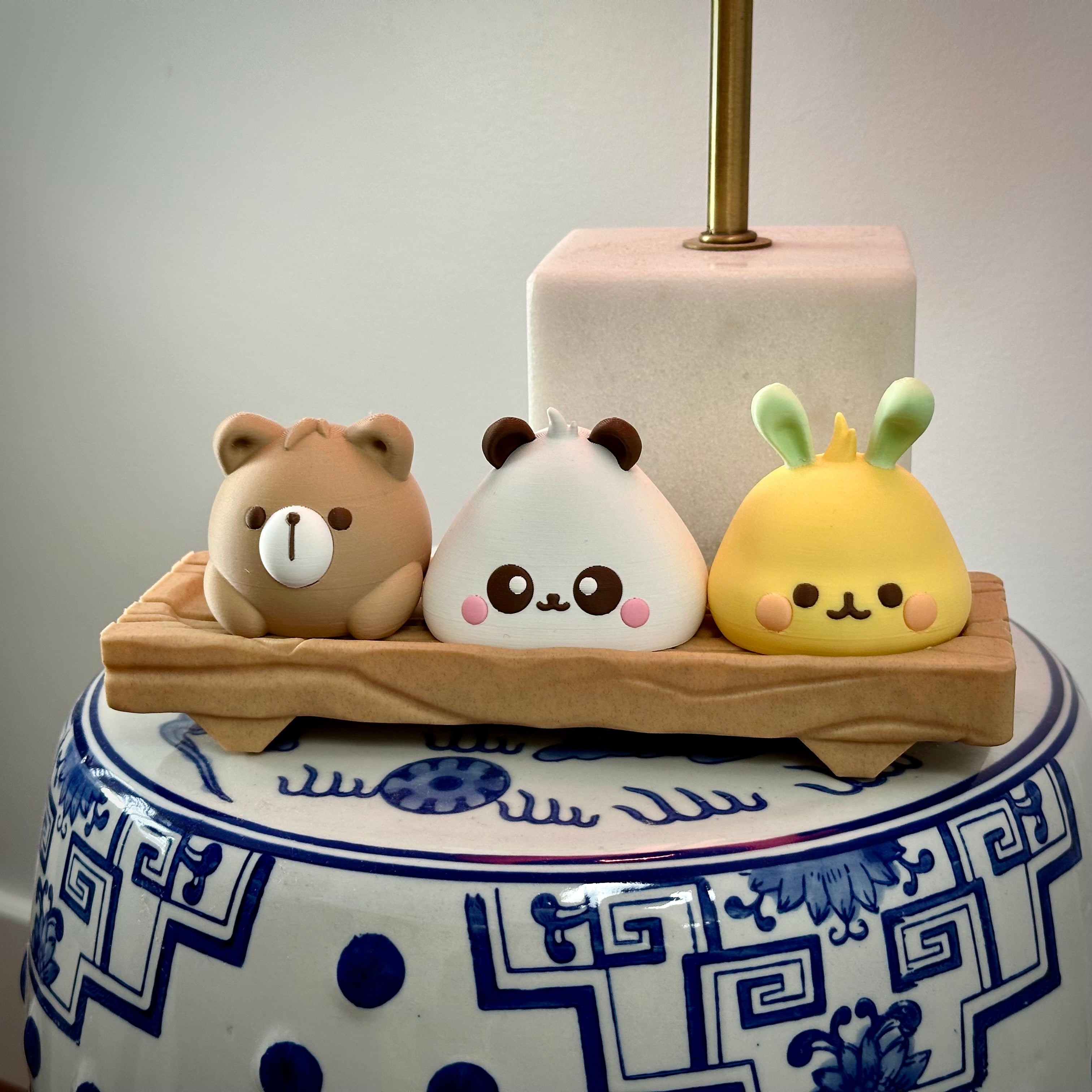 Φιγούρες Kawaii Dyre Bao σε Ξύλινο Μπλοκ
