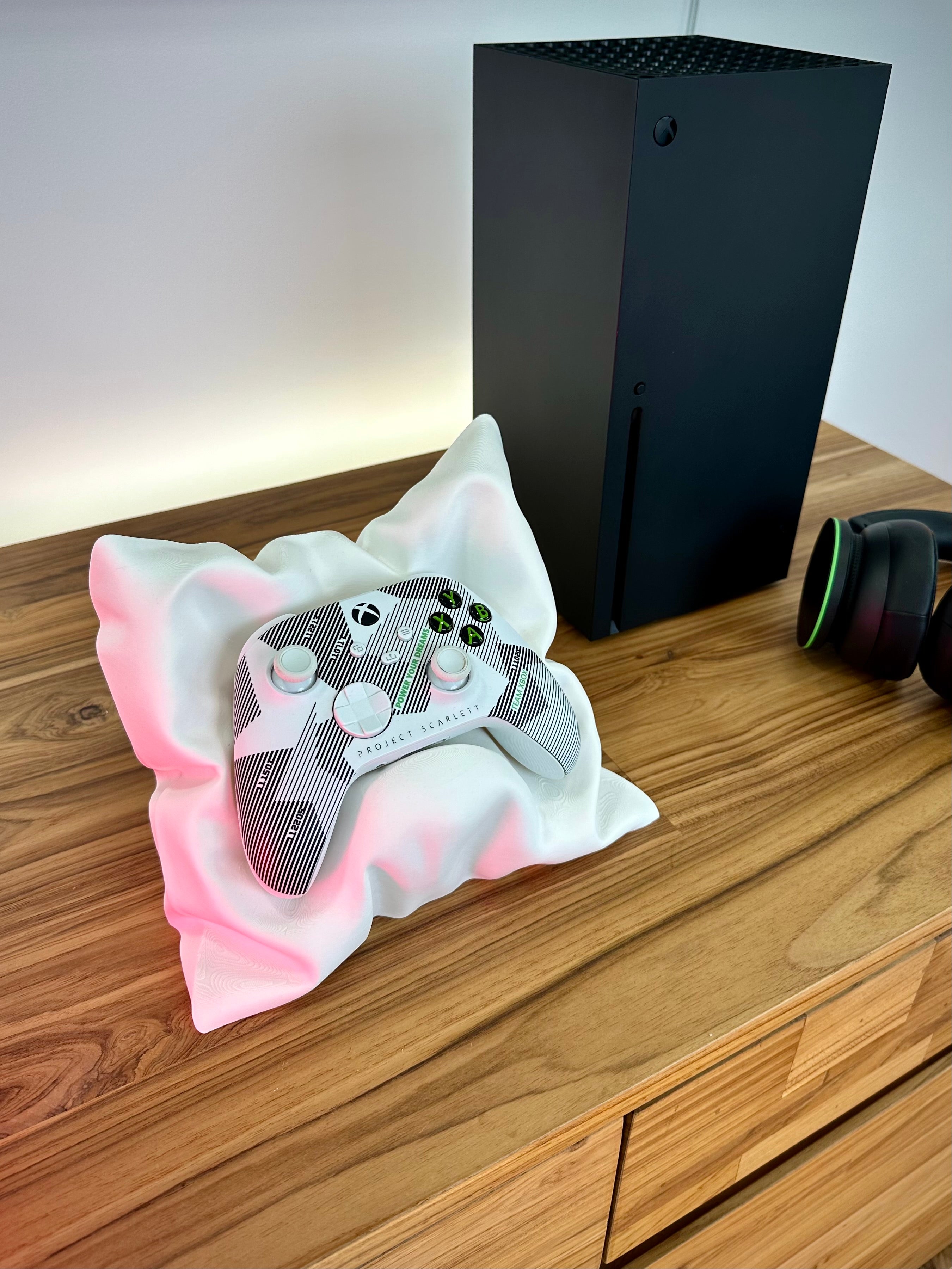 Βάση για χειριστήρια Xbox και Switch Pro