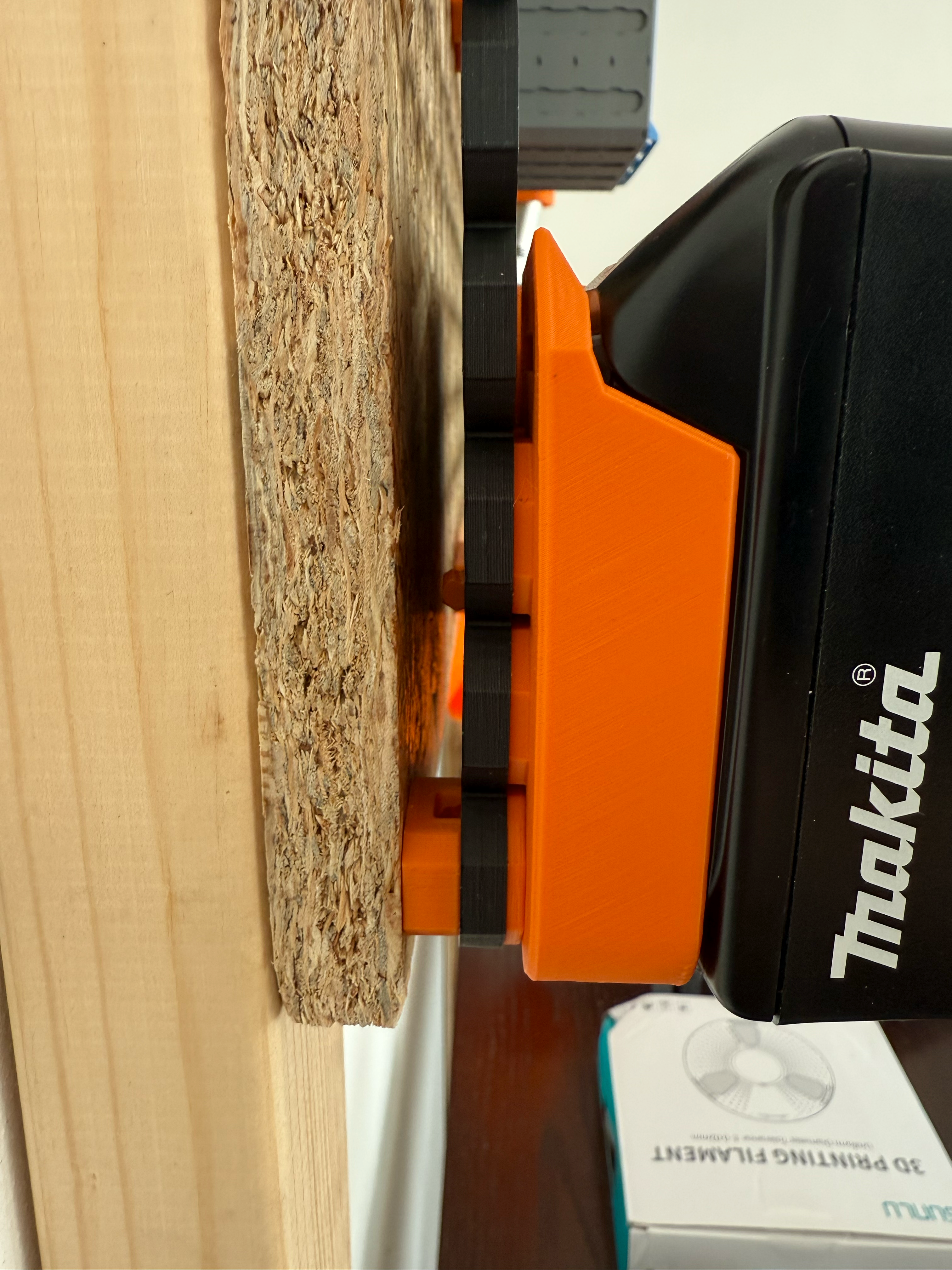 Θήκη μπαταρίας Makita LXT για Multiboard με κλείδωμα T-bolt