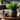 Moderne rund blomsterkrukke med ribbet design