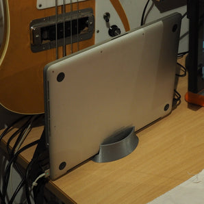 Συμπαγής βάση Macbook Pro για κλειστό φορητό υπολογιστή