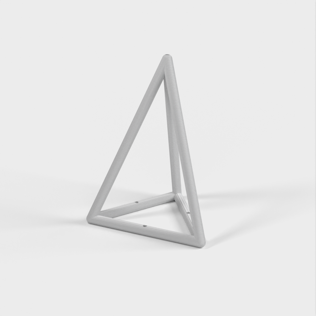 Κανονικό τριγωνικό πλαίσιο πυραμίδας