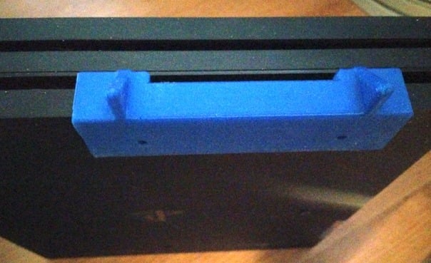 Playstation PS4 Pro Τοίχου