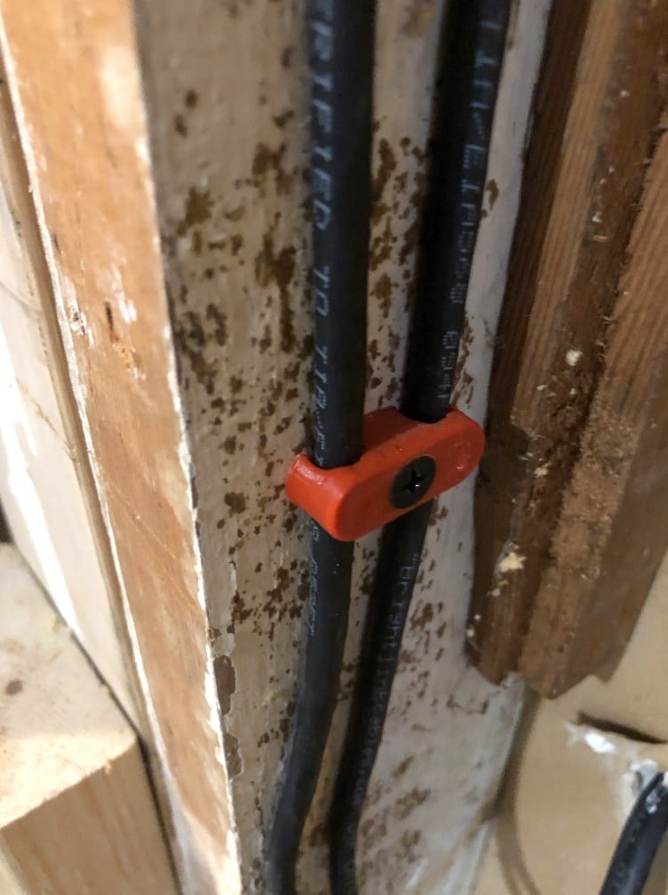 Διπλή θηλιά καλωδίου Ethernet