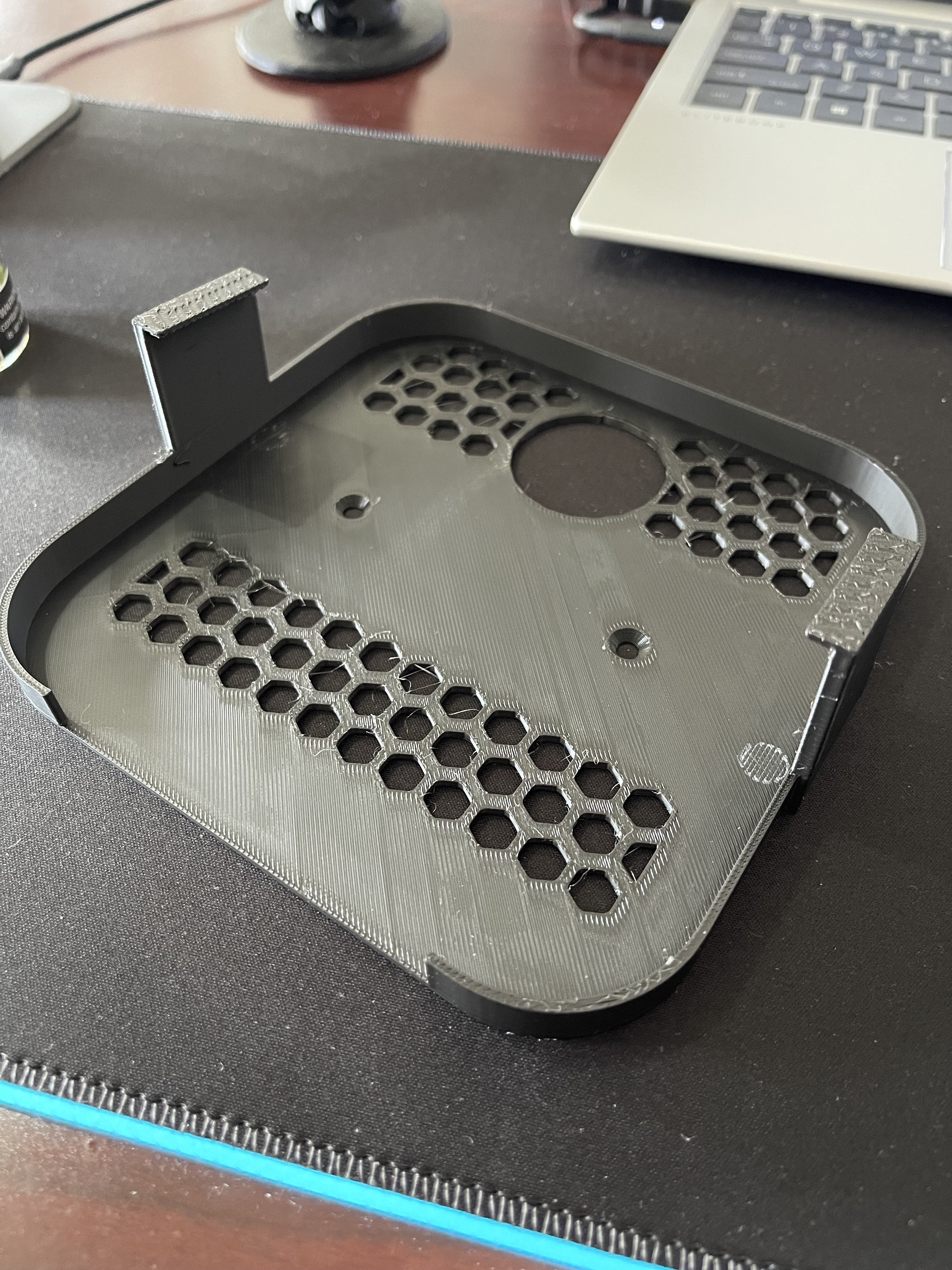 Επιτοίχια και επιτοίχια βάση Wyze Mesh Router Pro