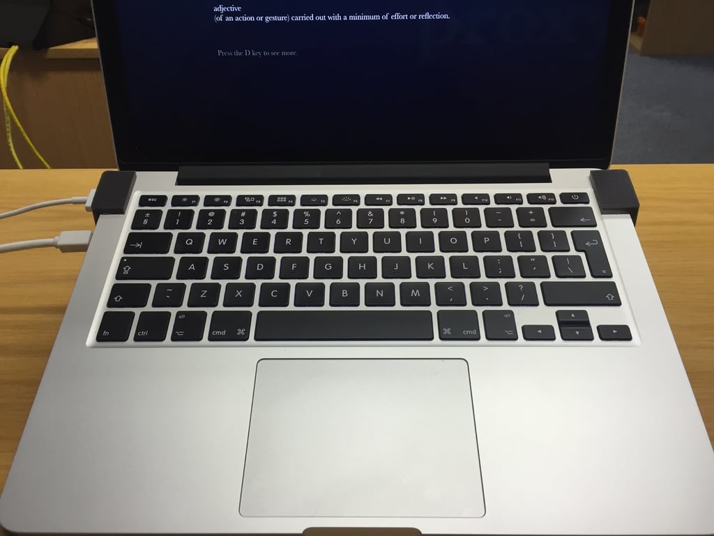 Στάση φορητού υπολογιστή MacBook Pro Retina 13"