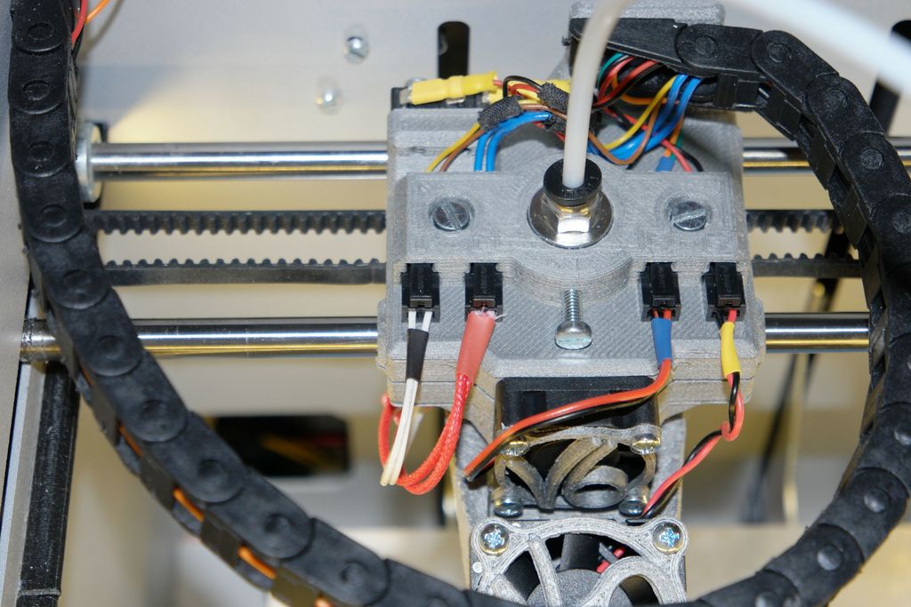 German RepRap NEO E3D V6 Mount με Ενσωματωμένο Βύσμα και Διαχείριση Καλωδίων