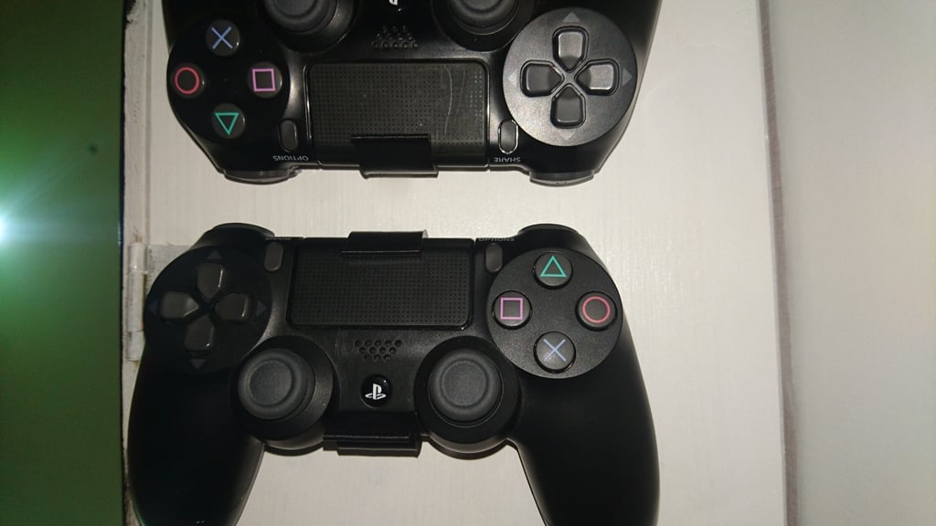 Βάση τοίχου χειριστηρίου PS4