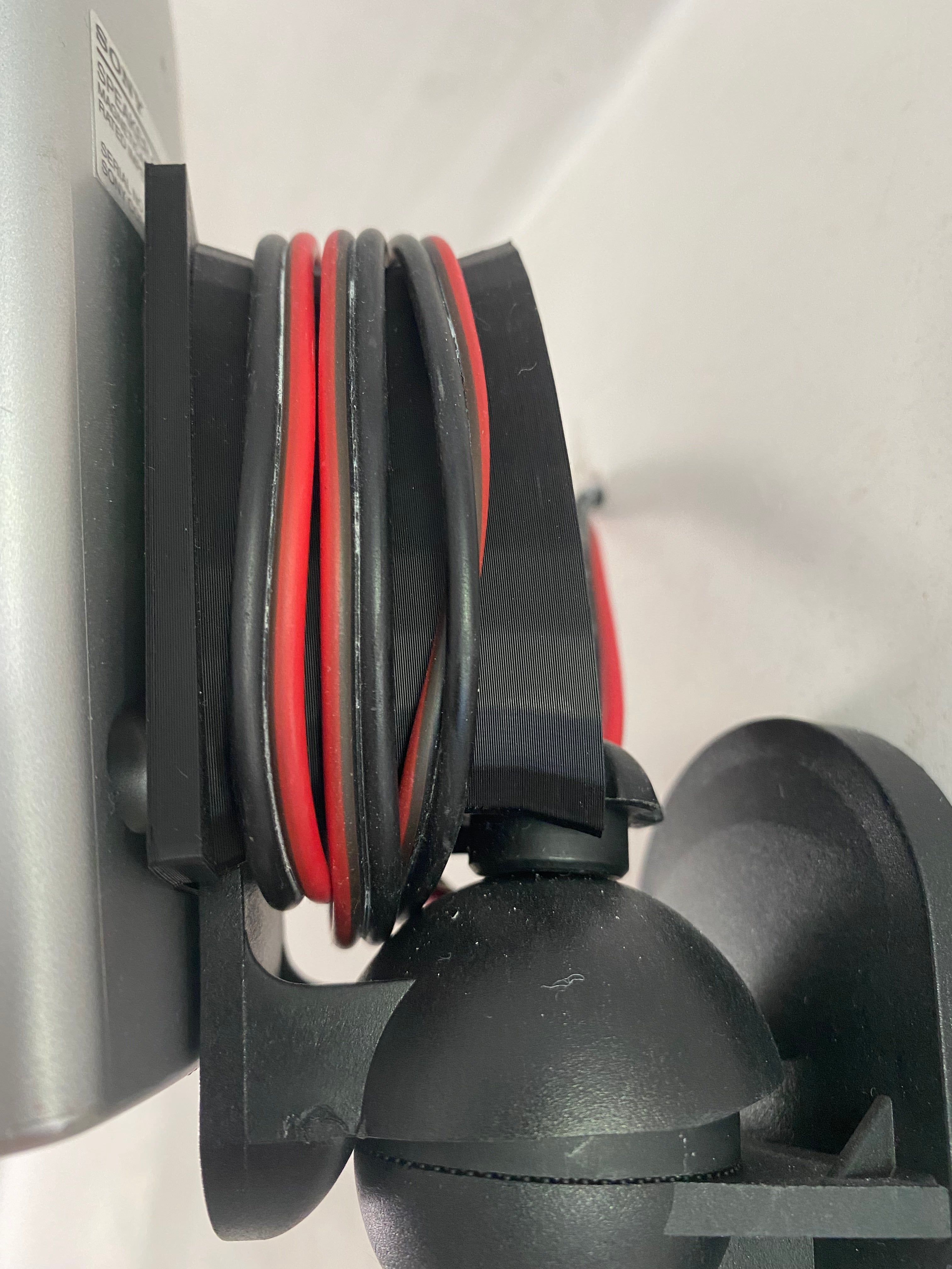 Διαχειριστής καλωδίων ηχείων Surround Sound
