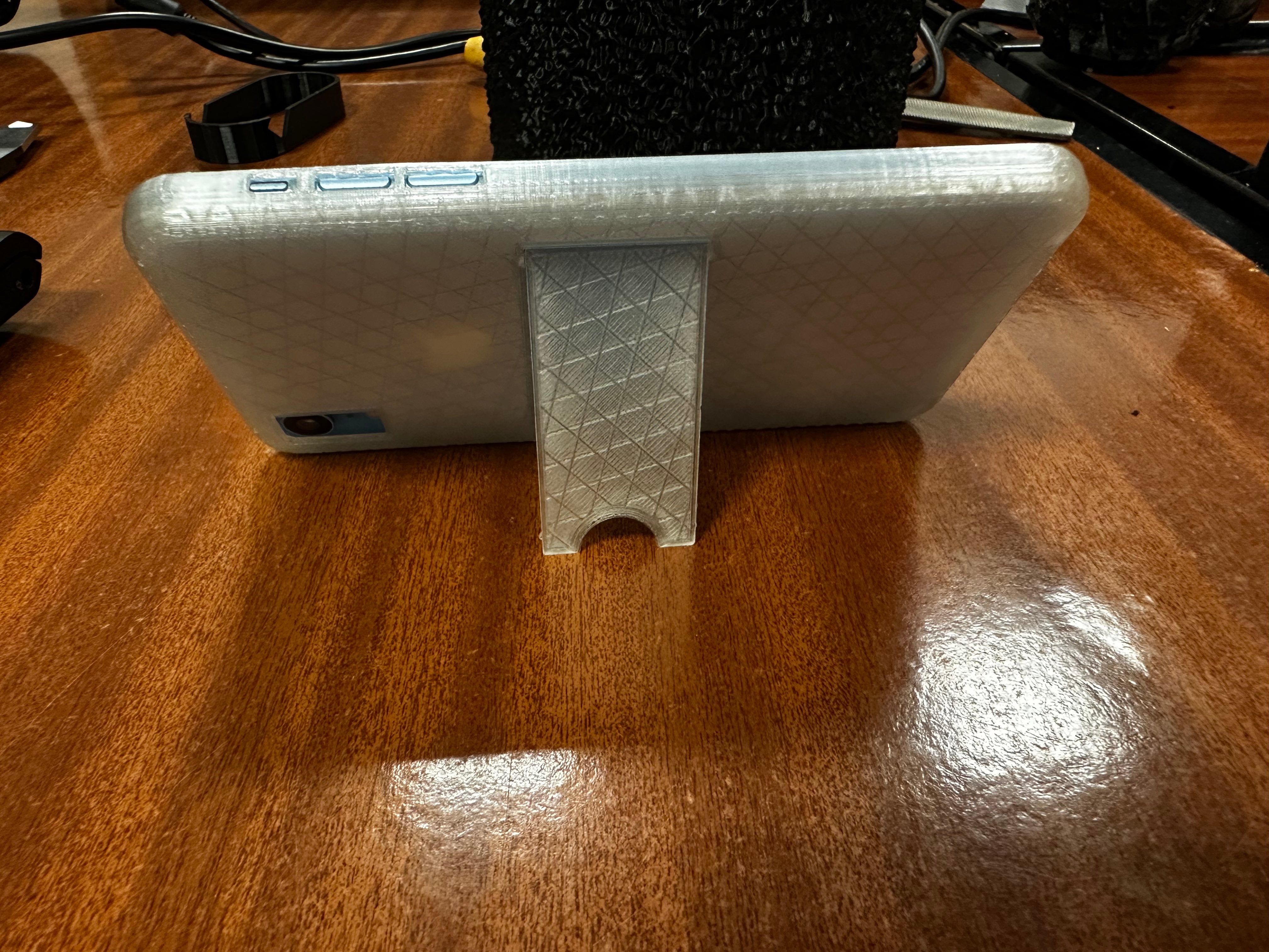 Θήκη iPhone XR Stand για πανεπιστημιακό έργο