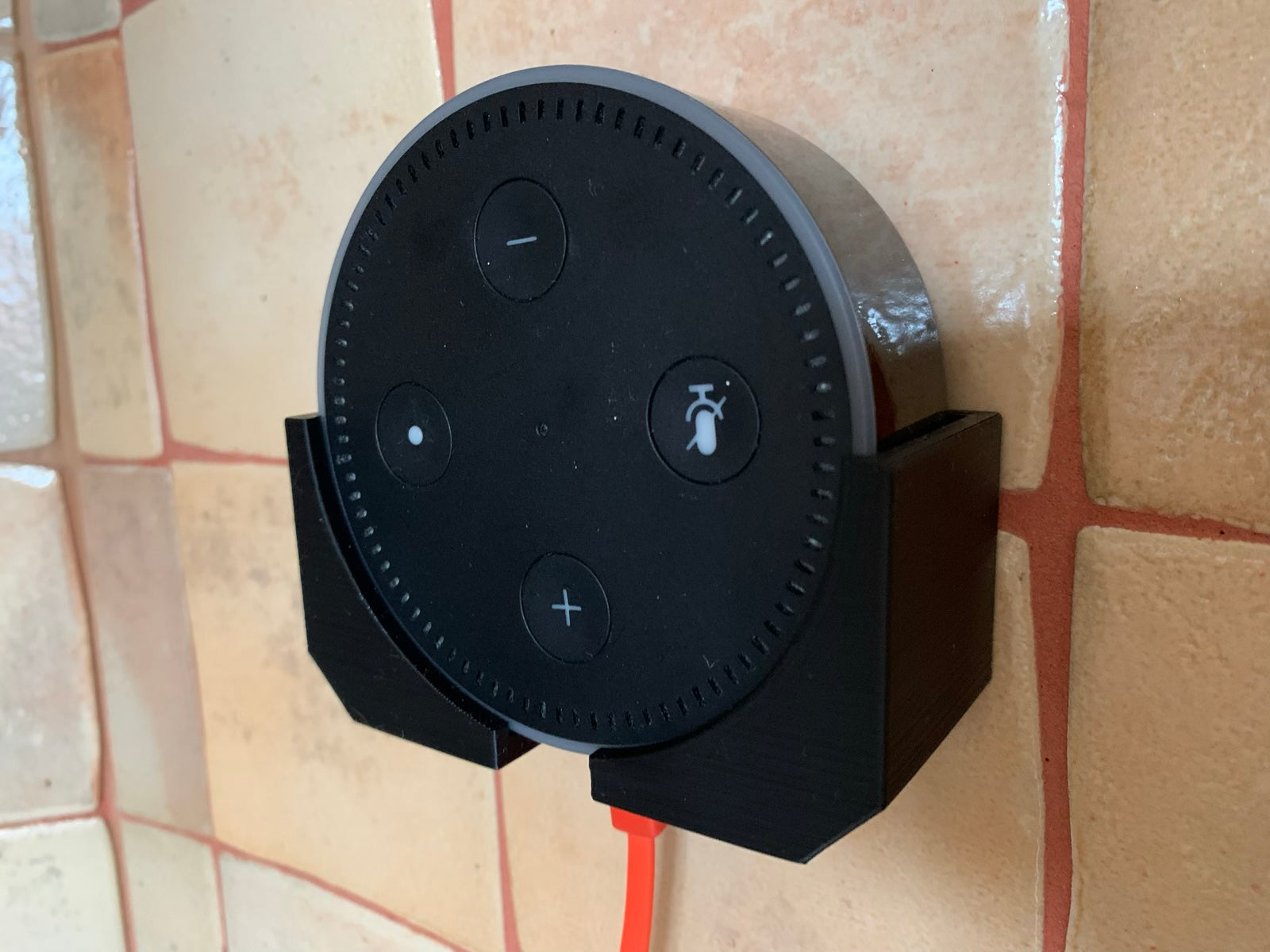Βάση τοίχου για το Amazon Echo Dot 2ης γενιάς