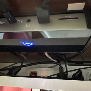 Στερέωση Snap-in για OWC Thunderbolt 4 Dock - Βέλτιστη οργάνωση γραφείου