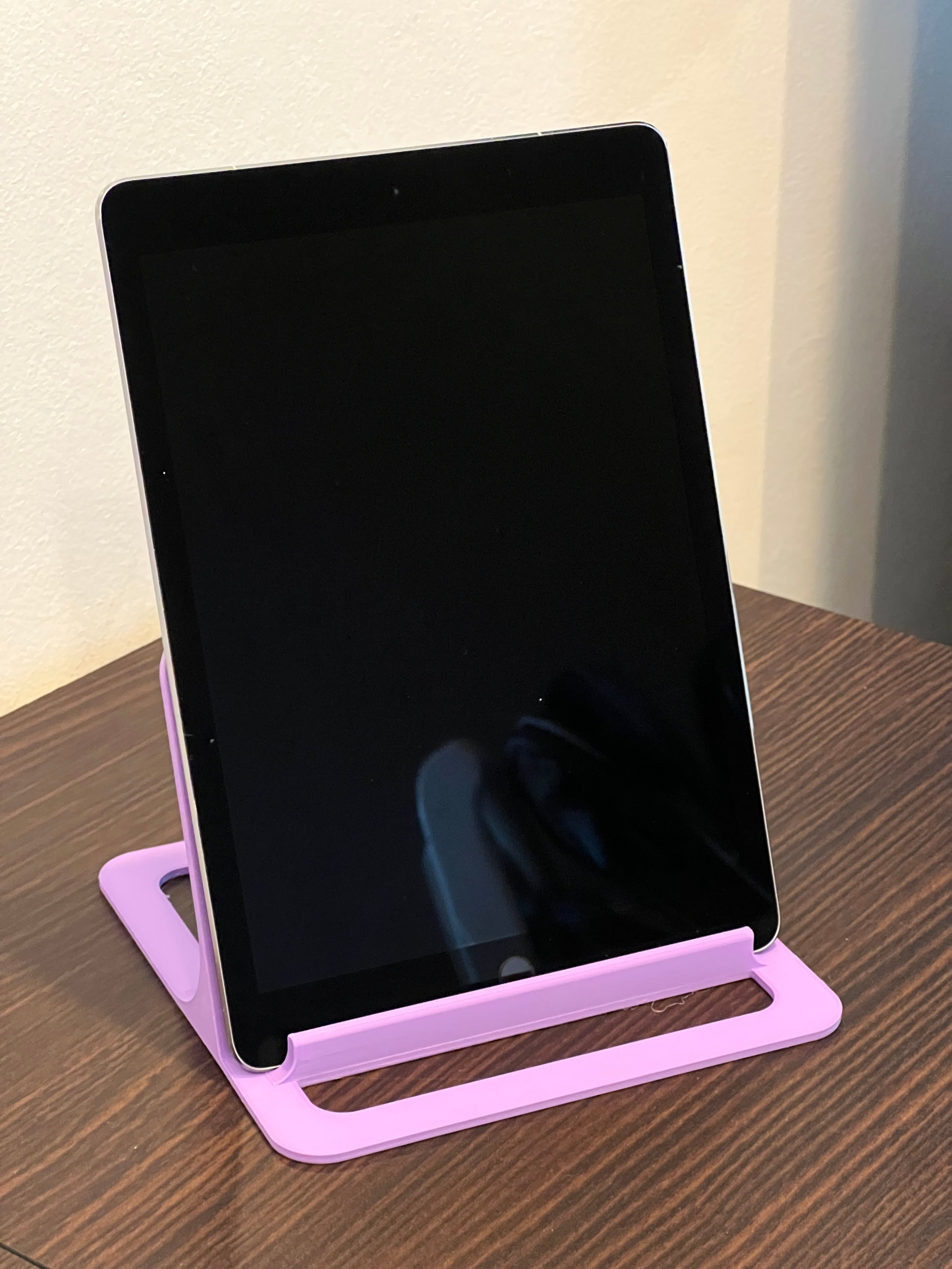 Υπερμεγέθης βάση iPad σε πολυμερές PolyTerra Purple