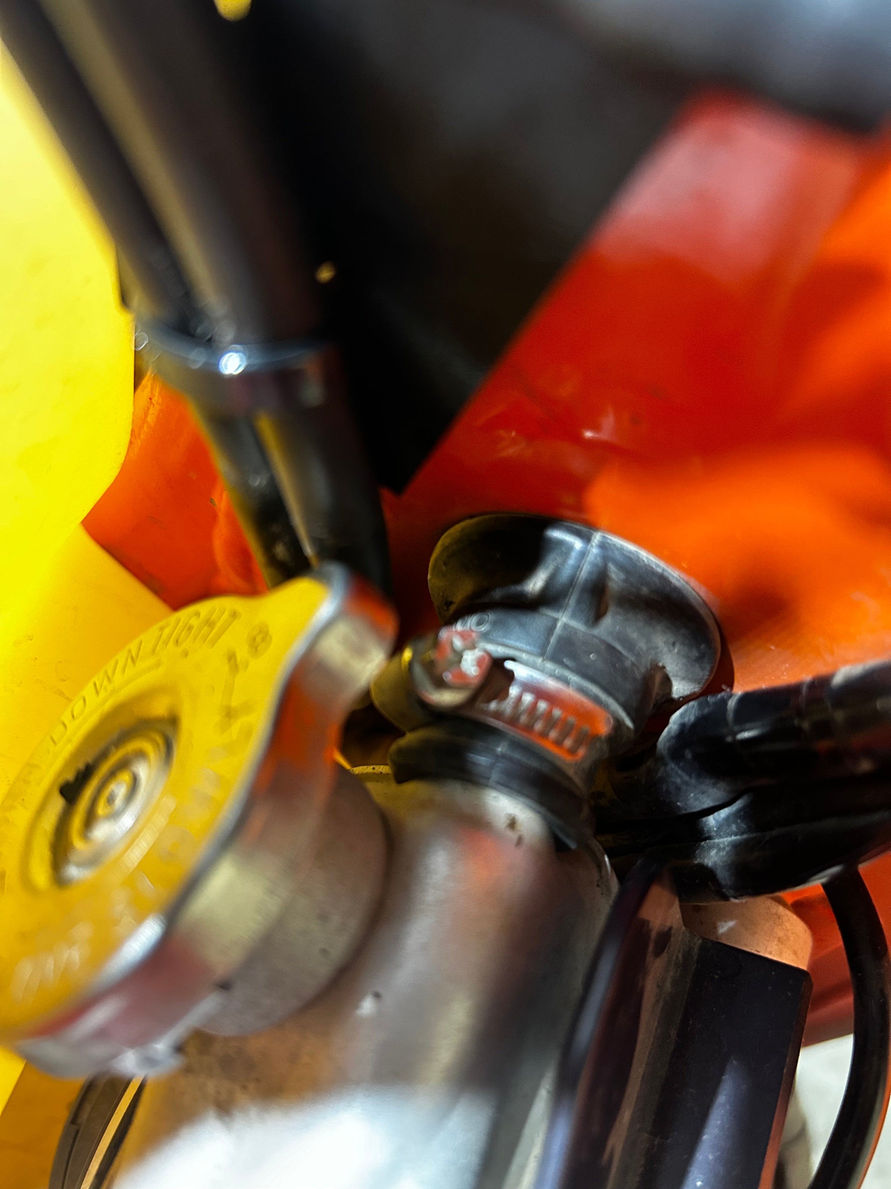 KTM 500 Στερέωση καλωδίων για καλώδιο αερίου - Προστατευτική βάση για χωμάτινο ποδήλατο