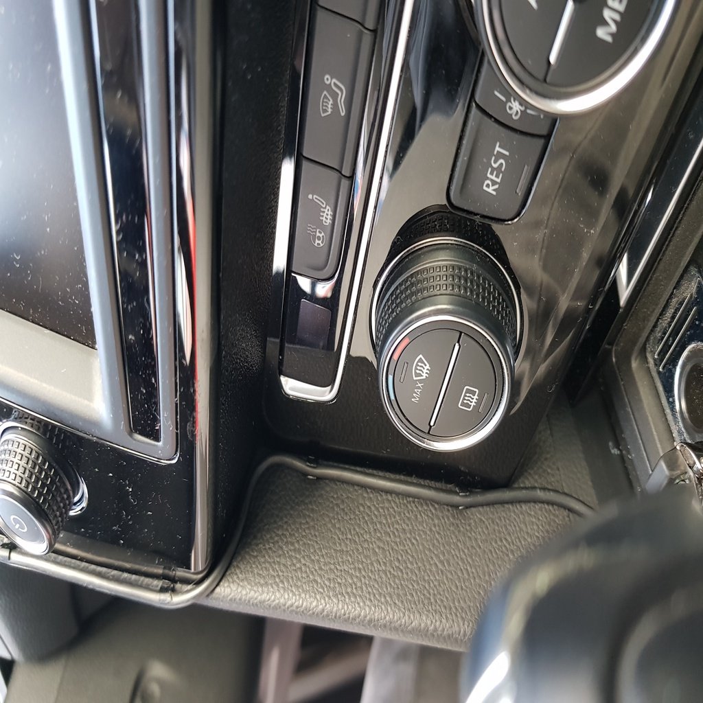 Κλιπ καλωδίων VW Passat B8 για καλώδια φόρτισης