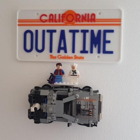 Βάση τοίχου για Lego DeLorean (21103)