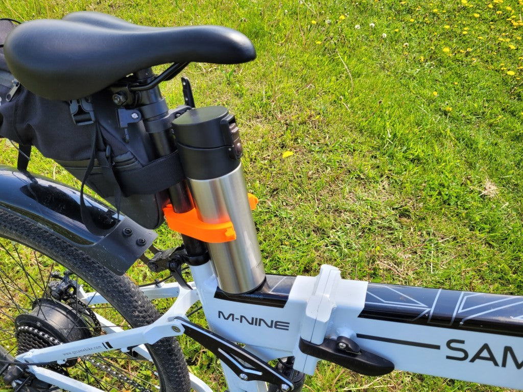 Υποδοχή μπουκαλιών ποδηλάτου τοποθετημένη στο κάθισμα με παραμετρική ρύθμιση Fusion 360