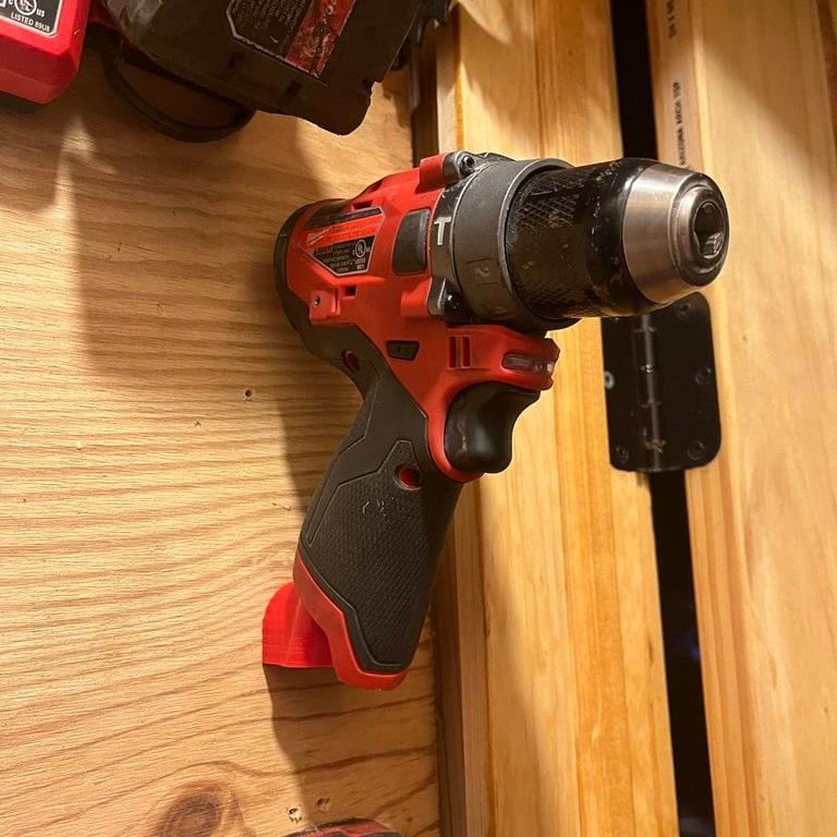 Milwaukee M-12 Τοίχου Εργαλείο Κρατήρας