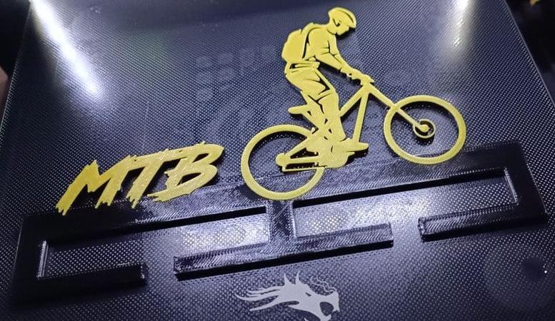 Μεταλλείο MTB - Υποδοχέας Μεταλλίων για Ποδηλατικούς Ενθουσιώδης