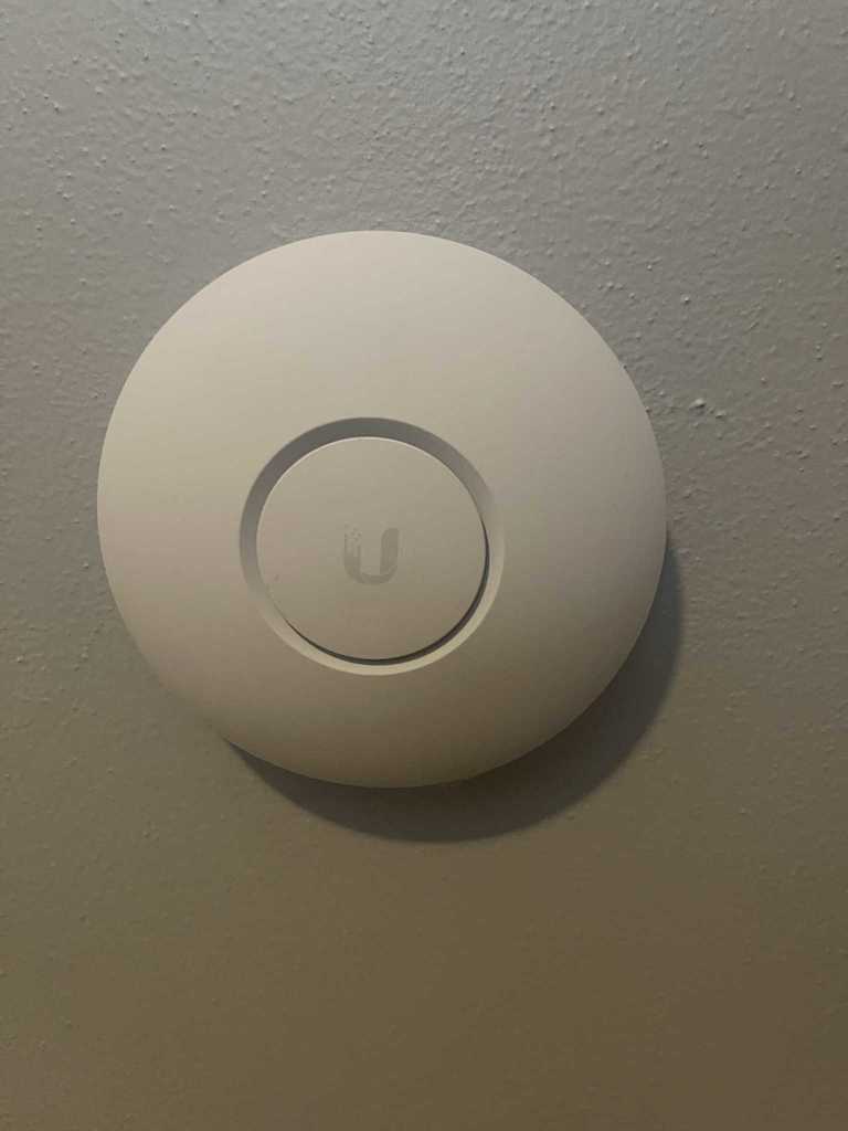 Ubiquiti Unifi Σημείο πρόσβασης AC Lite Επιτοίχιο με Keystone