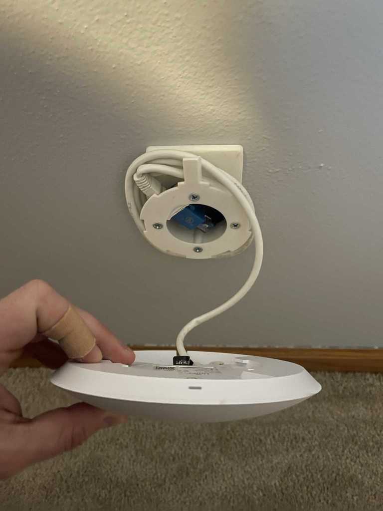 Ubiquiti Unifi Σημείο πρόσβασης AC Lite Επιτοίχιο με Keystone