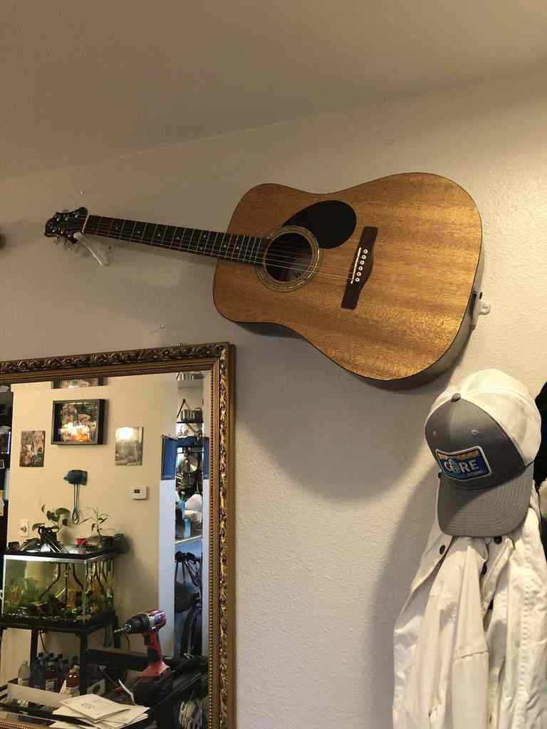 Vægophæng til Akustisk Guitar