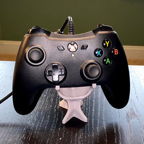 Κομψή βάση χειριστηρίου Xbox σε γενετικό σχέδιο