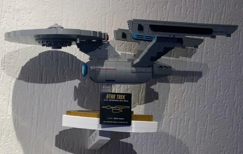 Επιτοίχια βάση για μοντέλα BlueBrixx Star Trek