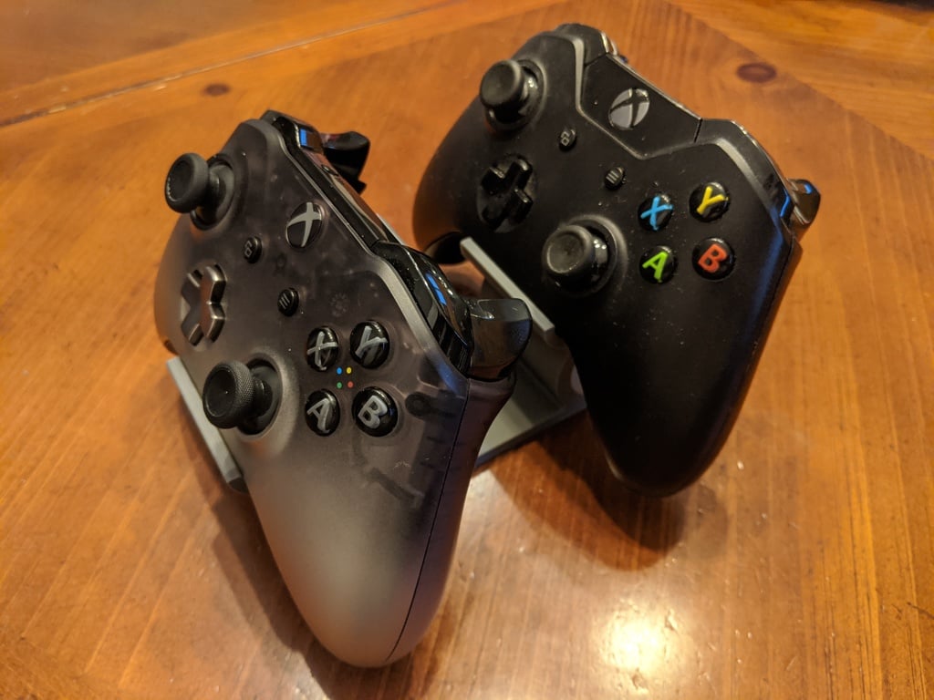 Διπλή θήκη ελέγχου για Xbox One/Series X S