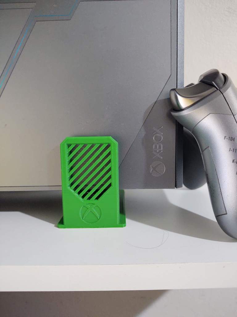 Xbox One Κάθετος Σταθμός - Έκδοση Hallo