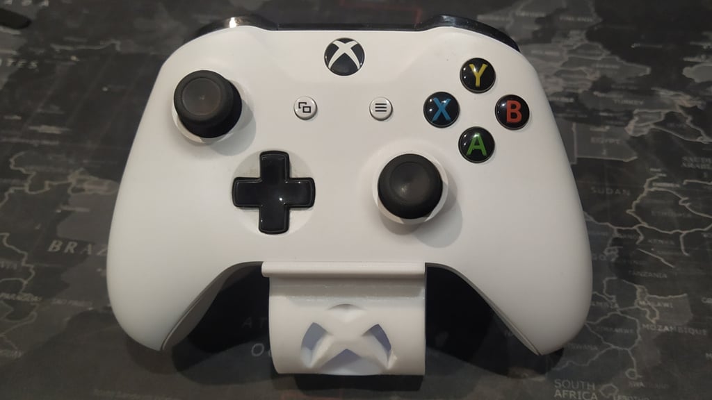Κομψή βάση χειριστηρίου Xbox One με ενσωματωμένη θήκη μπαταρίας